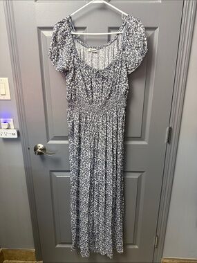 Floral Smocked Jumper in Light Blue